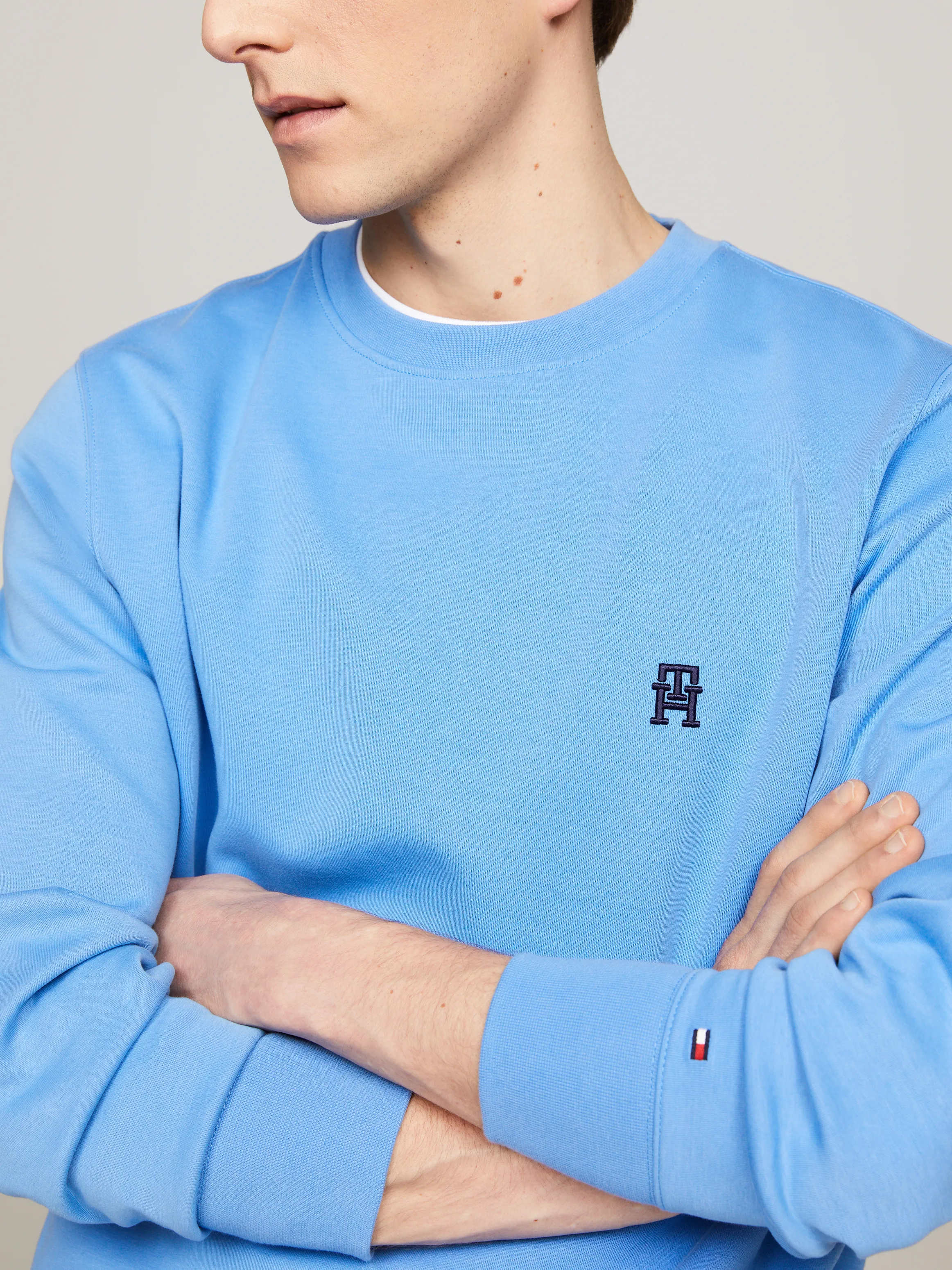 TH Monogram Crew Neck Sweatshirt | Sweatshirts & Hoodies | Tommy Hilfiger